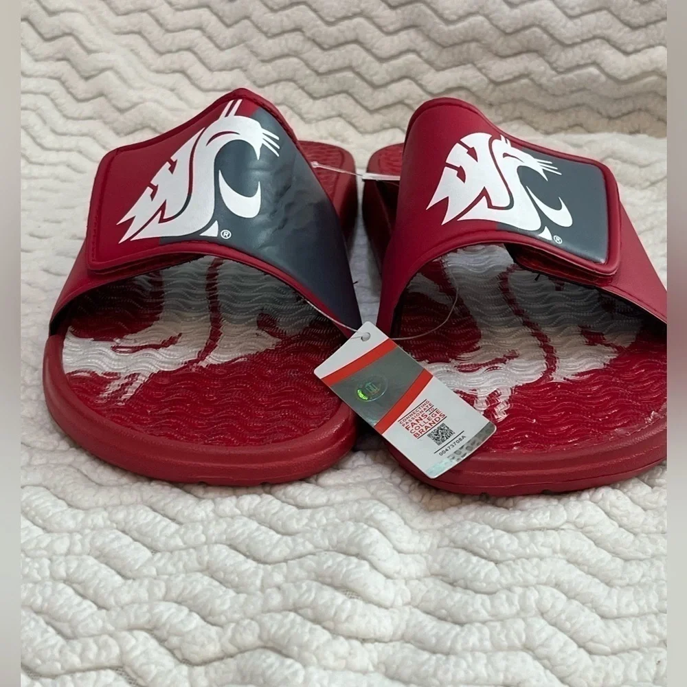 FOCO men’s Washington State Cougars Slides, size large 11/12. new with tags.